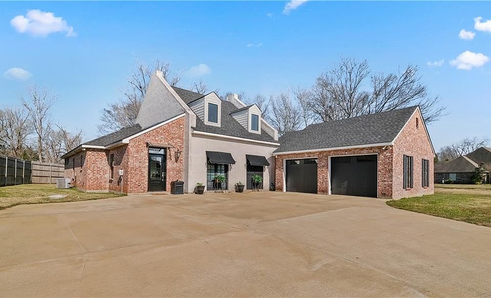 1st image of 111 Saint Abigail Ln