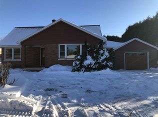 814 Palms Ave, Ishpeming, MI 49849