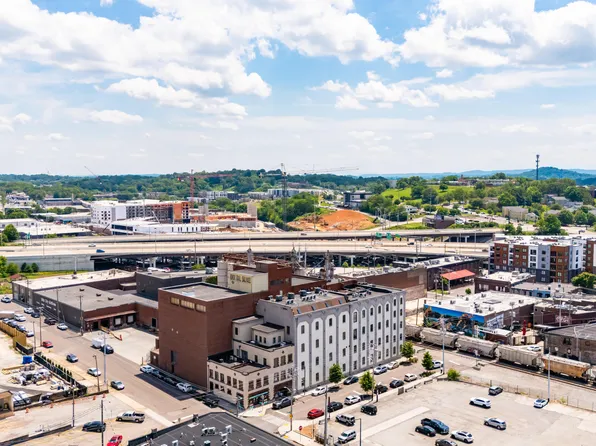 222 N Central St #104, Knoxville, TN 37917