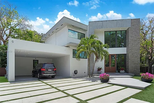 56 Samana Dr Photo 1
