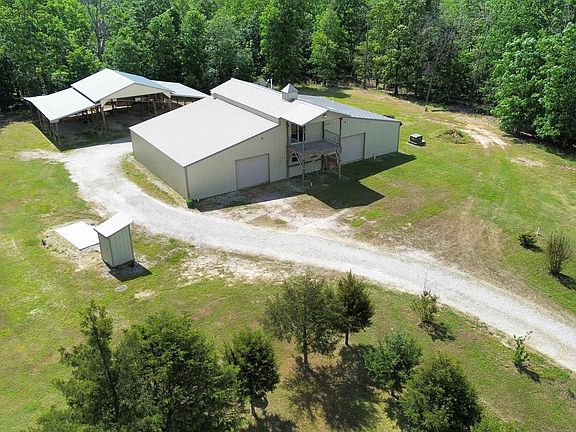 4th image of 44 Lea Ln