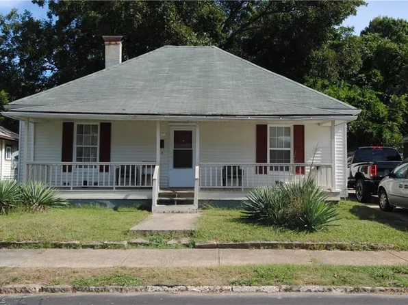 2619 Peachtree St, Winston Salem, NC 27107