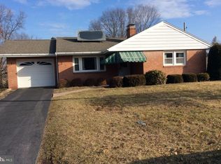 135 Grandview Dr, Reading, PA 19607