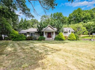 13 Victory Rd, Suffern, NY 10901