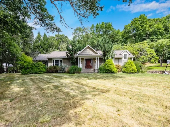 13 Victory Road, Suffern, NY 10901