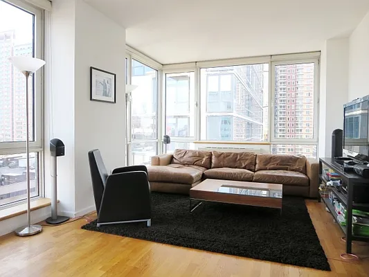 Rented by Citi Habitats | media 34