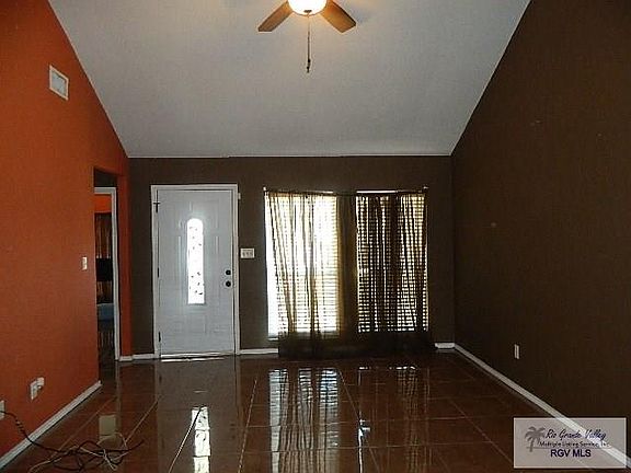 4th image of 2114 Vista Verde Cir E