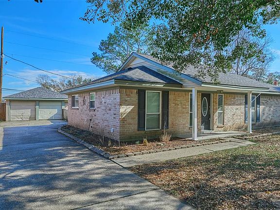 3rd image of 29030 Deadwood Ln