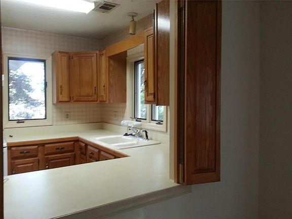5th image of 1532 Woodland Ct