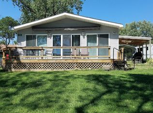 152 Lakeshore Dr, Council Grove, KS 66846