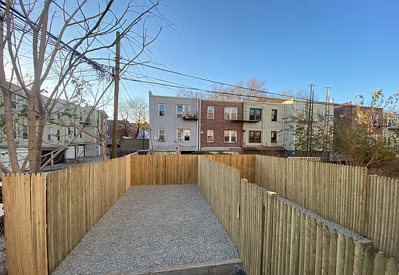 Rented by Fountain Realty Group | media 33