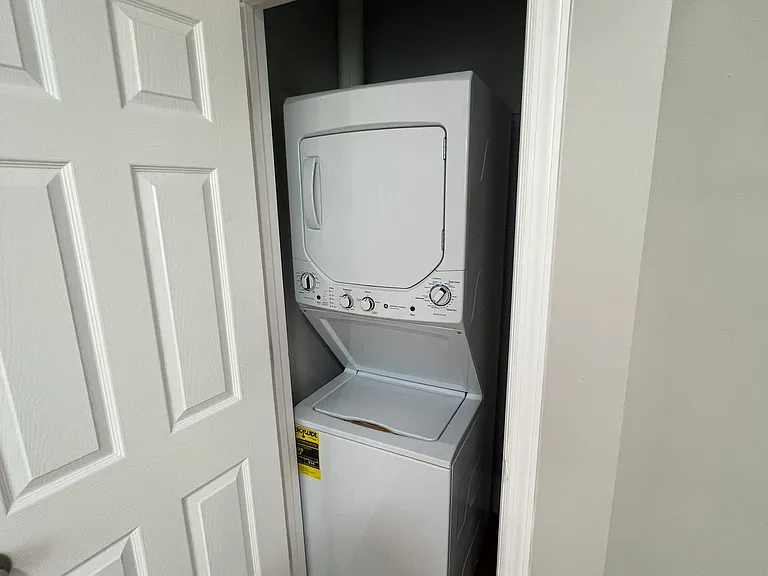 1601 N Broom St #8 — Photo 5