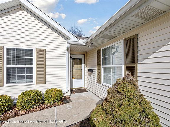 3rd image of 1983 Searl Ct
