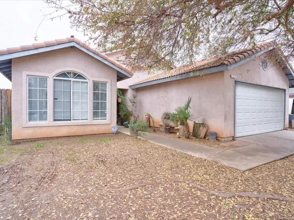 1675 Casuga Ct, Orange Cove, CA 93646