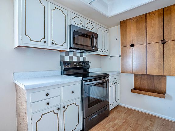 5th image of 5150 Hawthorne Dr #A