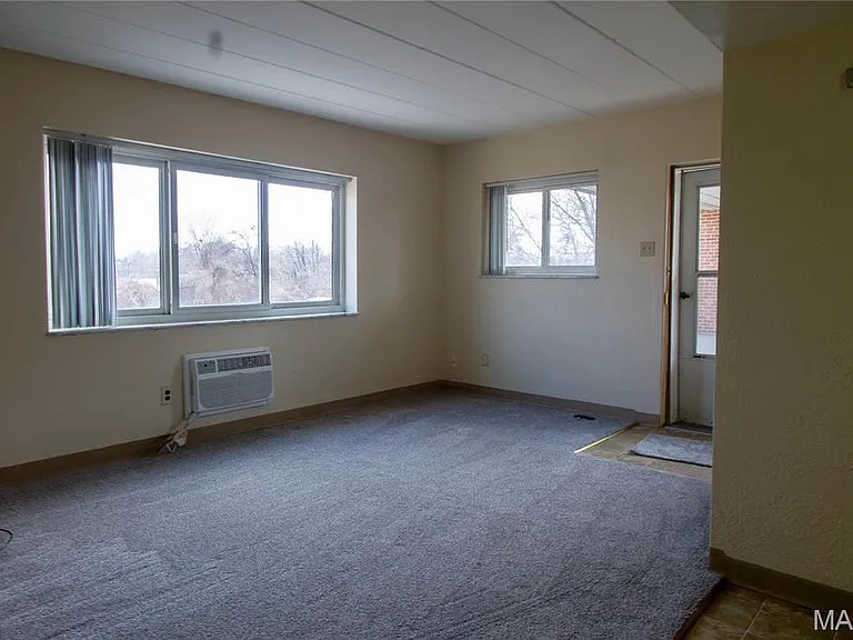 2758 Walton Rd #H — Photo 3