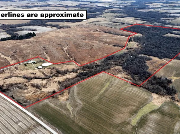 24142 110th Ave, Seymour, IA 52590