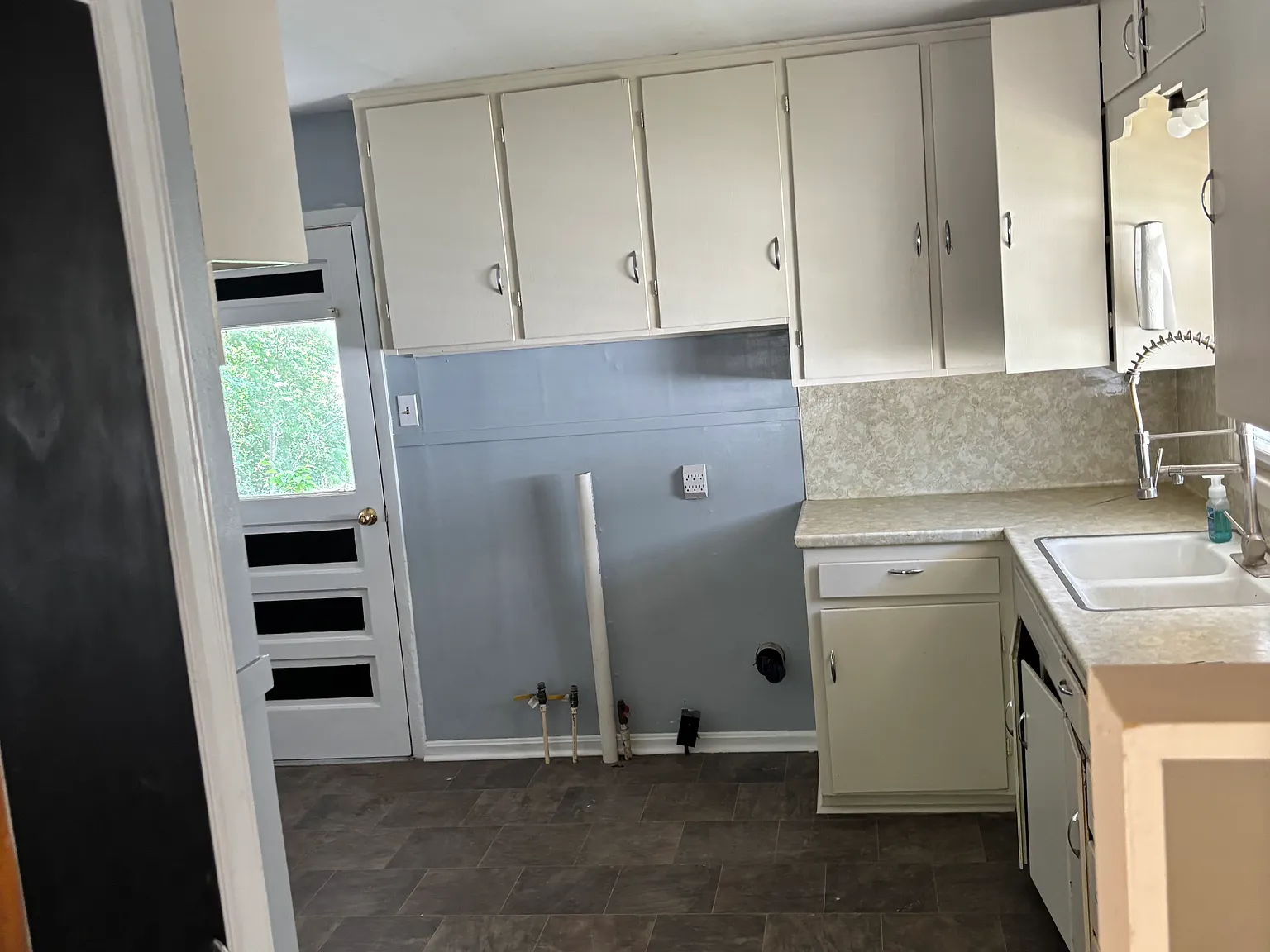 2 bed, 752 sqft, $850 — Photo 3