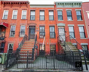 Rented by R New York