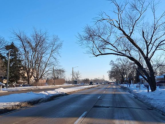 5th image of 13602 S Crawford Ave