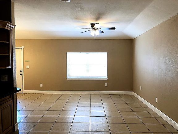 5th image of 6409 Gladiola Ave