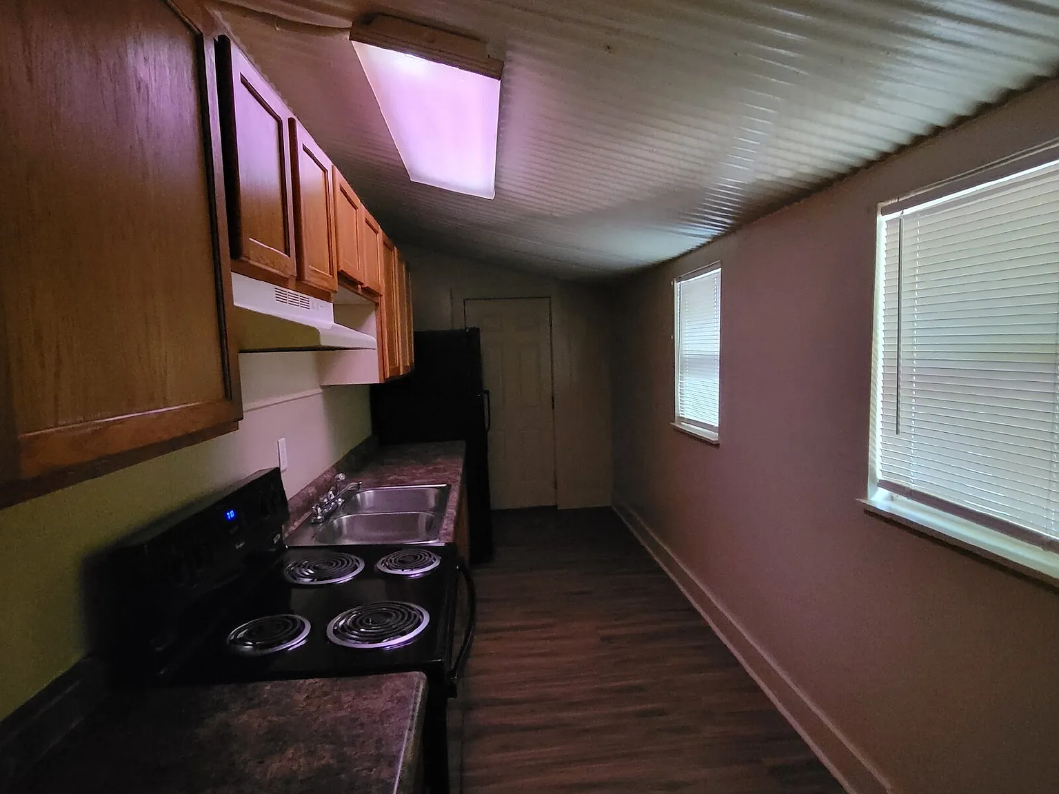 4 bed, 2.0 bath, $925 — Photo 4