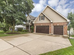 315 E Madison St, Lombard, IL