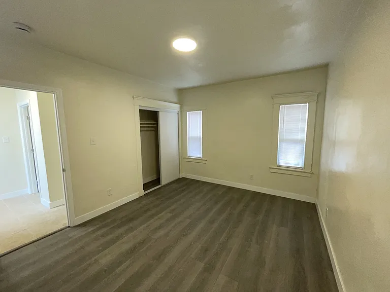 1012 W. 60th St, Los Angeles - 1012 — Photo 11