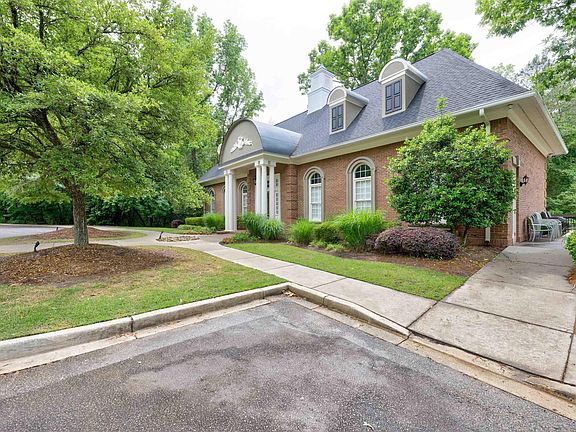 5th image of 1 Aderley Ct