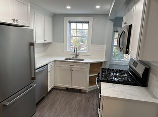 49 Railroad Ave #2, Beverly, MA 01915