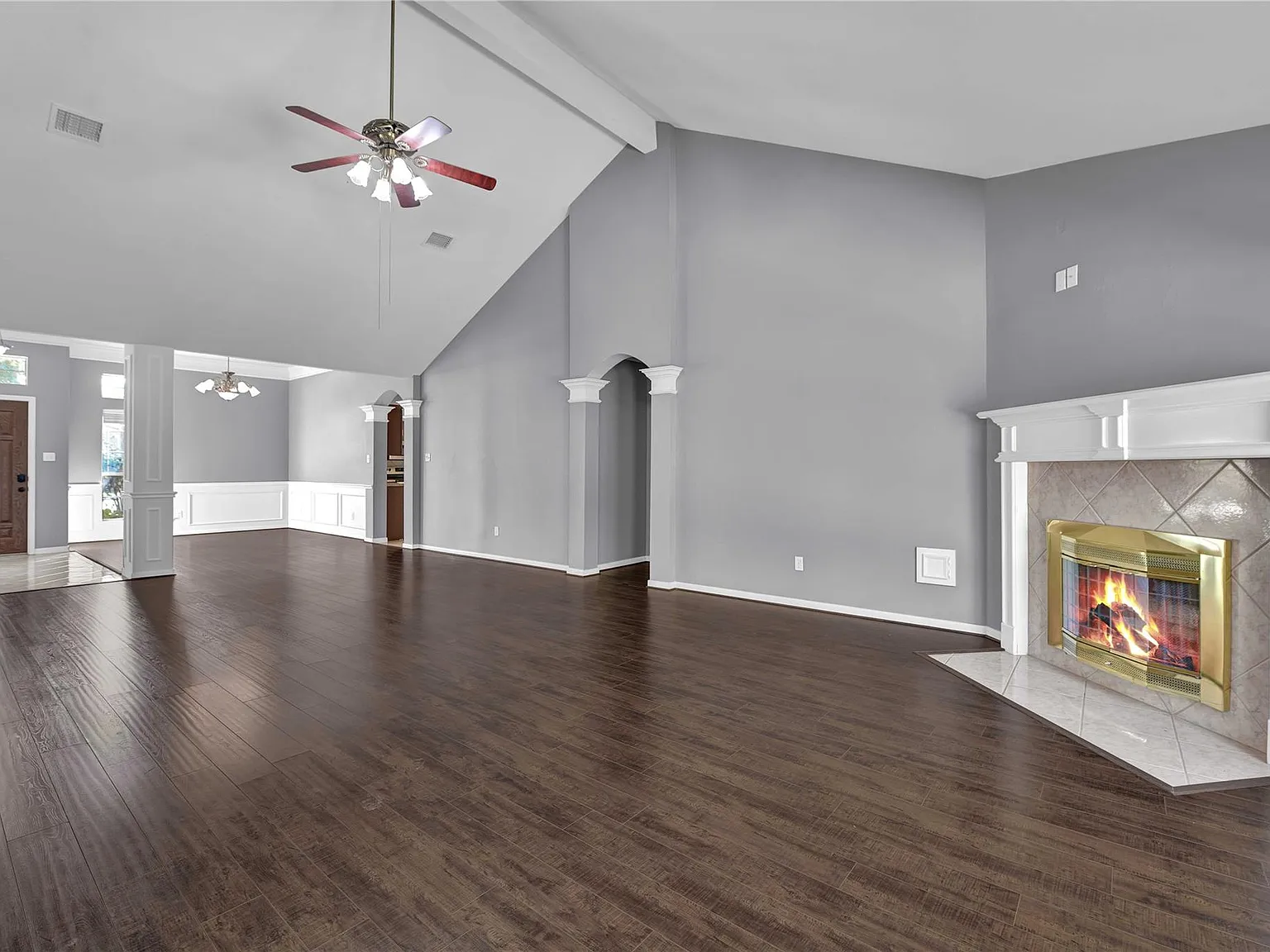 3 bed, 2.0 bath, 2180 sqft, $2,100 — Photo 4