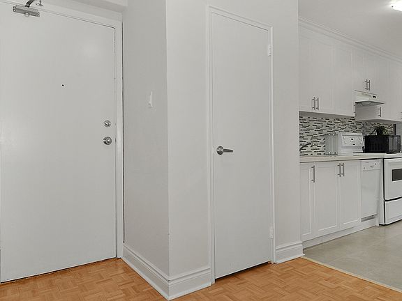 3rd image of 214 Saint George St #1455170