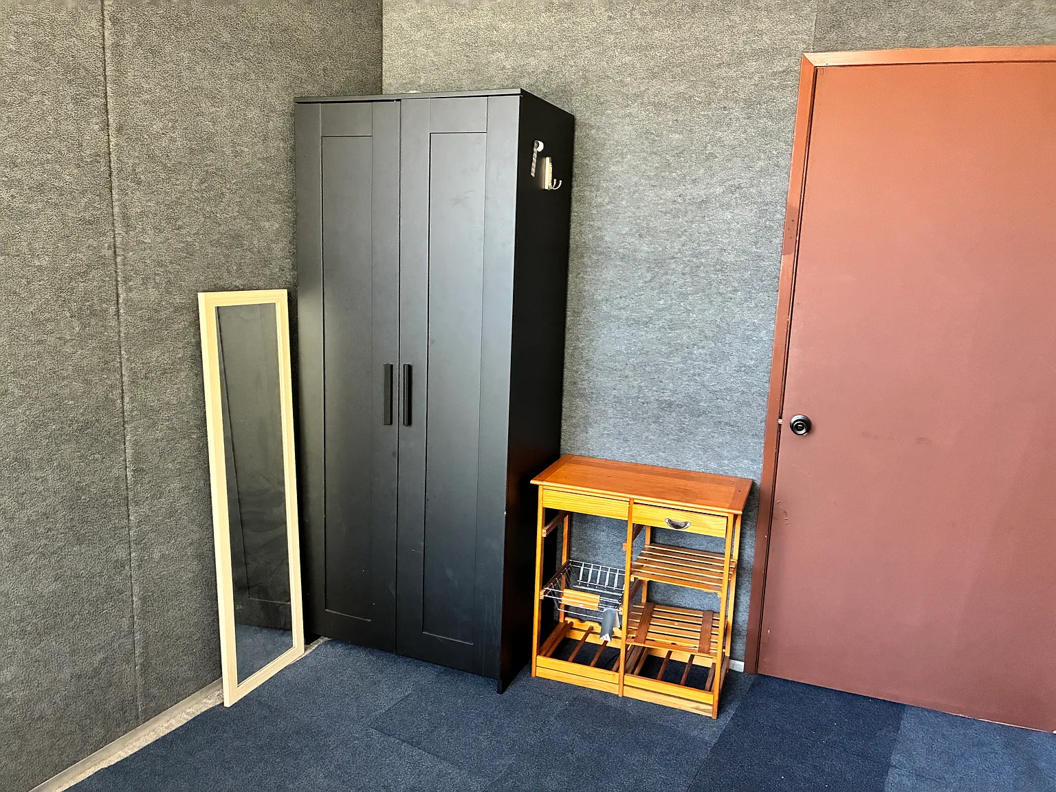 Studio, 120 sqft, $1,000 — Photo 4