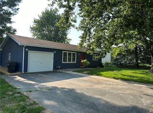 433 S Smith St, Forsyth, IL 62535