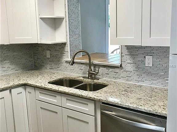3rd image of 3807 Cypress Ave