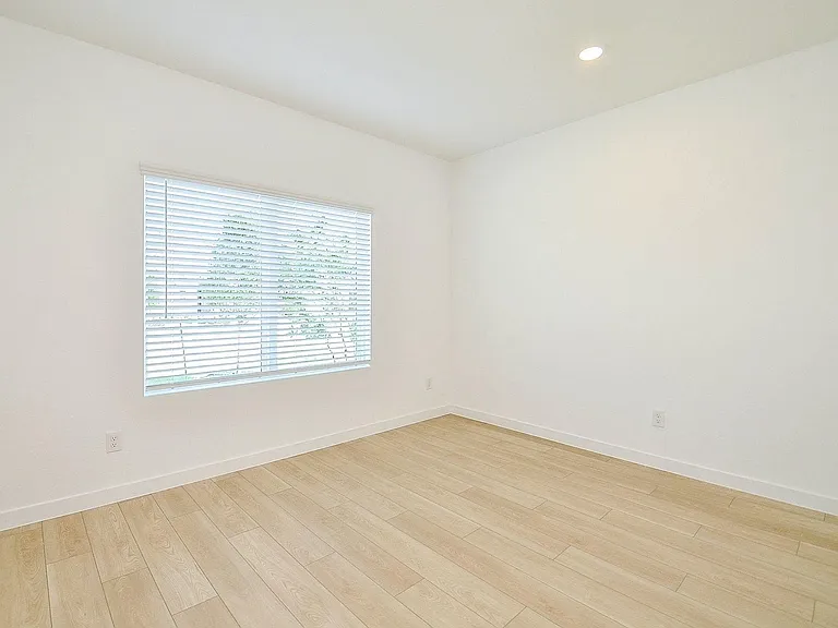 2708 Pine Bluff Dr — Photo 9