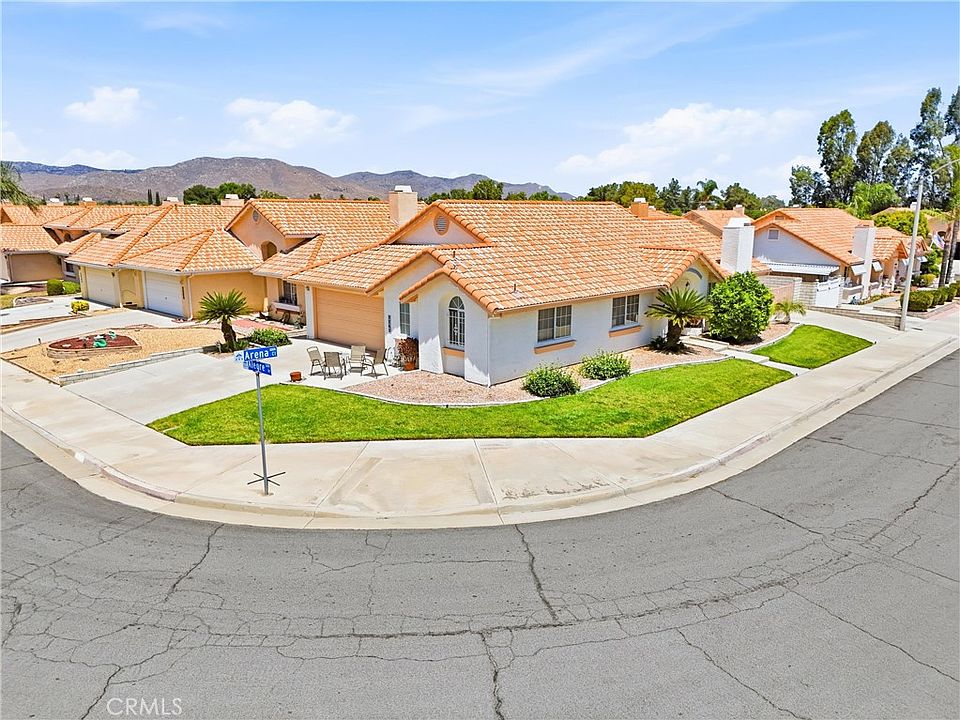 1st image of 2562 Alegre Ave
