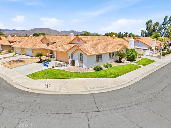 2562 Alegre Ave, Hemet, CA 92545
