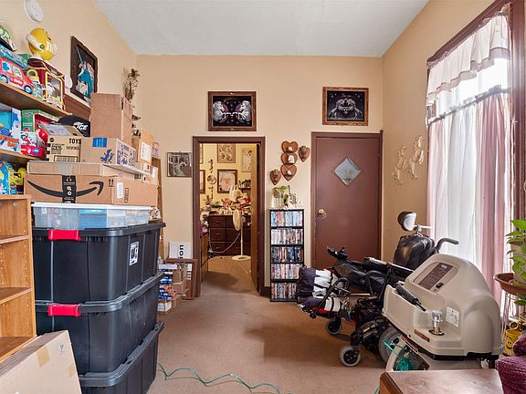 3rd image of 835 Wilkerson St