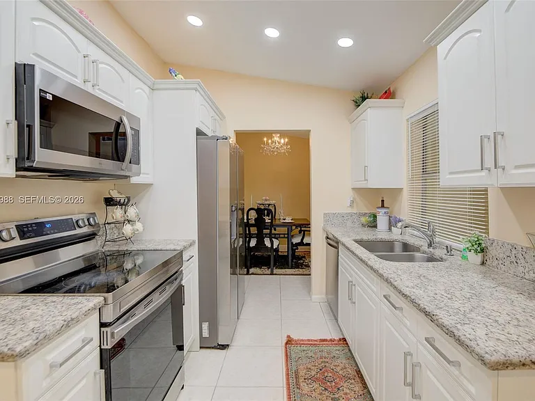 9039 NW 21st Ct — Photo 14