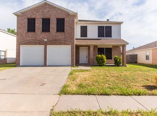 202 Shady Brook Dr, Arlington, TX 76002