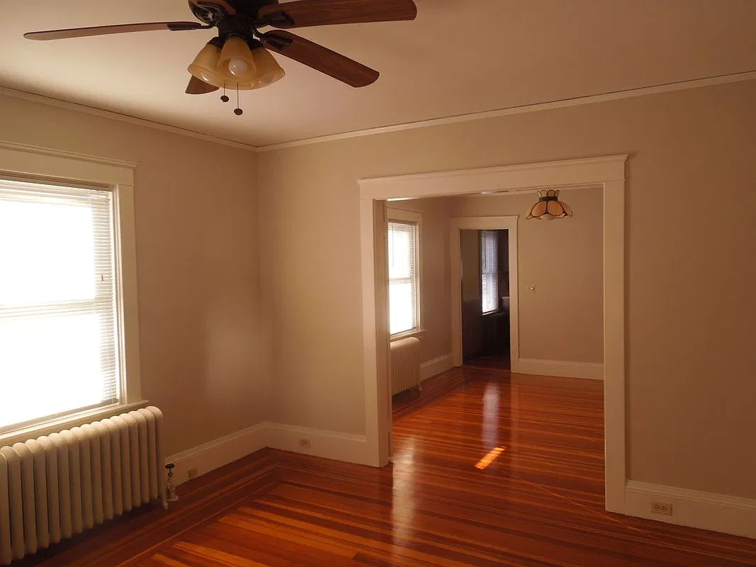 2 bed, 1.0 bath, 1000 sqft, $2,000 — Photo 3