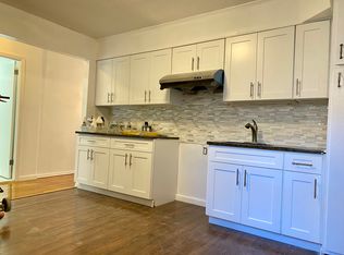 6132 219th St #1, Oakland Gardens, NY 11364