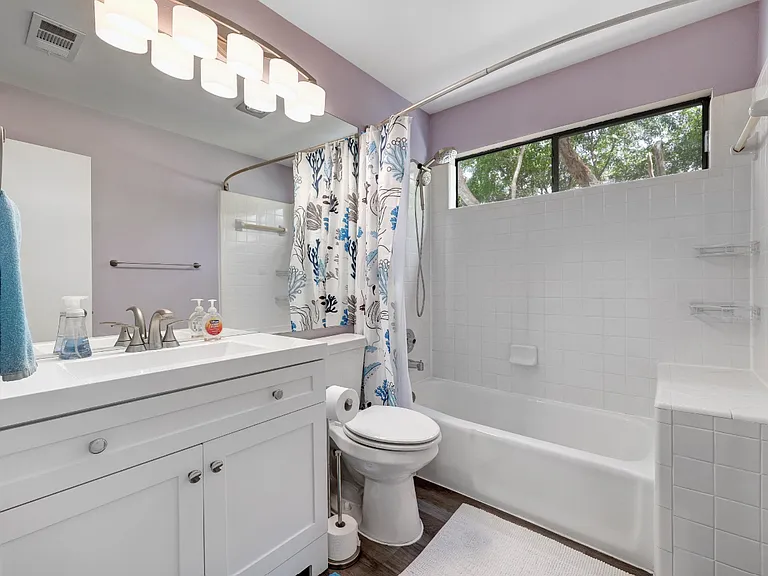 402 Oakcrest Dr — Photo 16