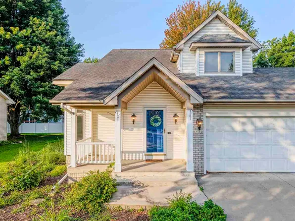 45 Heron Cir, Iowa City, IA 52245