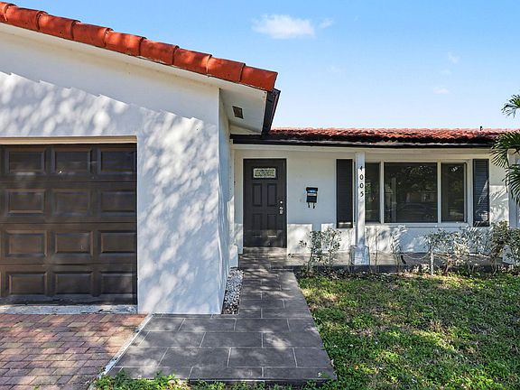 3rd image of 4005 NW 76th Avenue