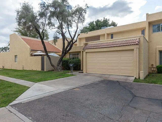 21st Ave & Bethany Home — Photo 1