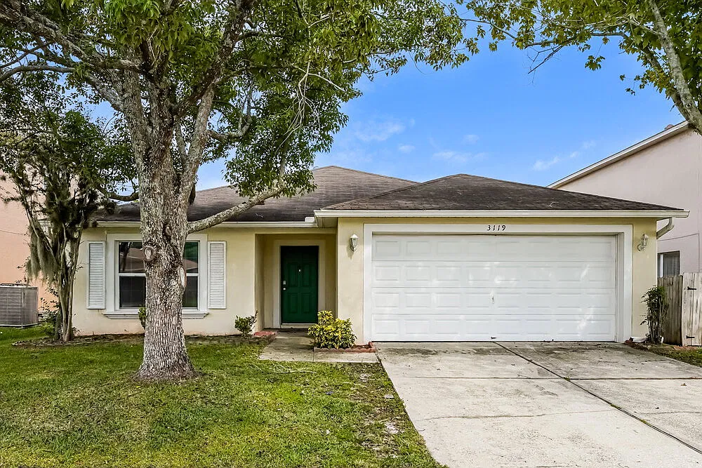 3 bed, 2.0 bath, 1642 sqft, $2,460 — Photo 1