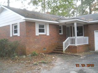 206 Dolphin St, Cape Carteret, NC 28584