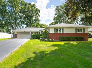 33 N Hollow Rd, Rochester, NY 14626